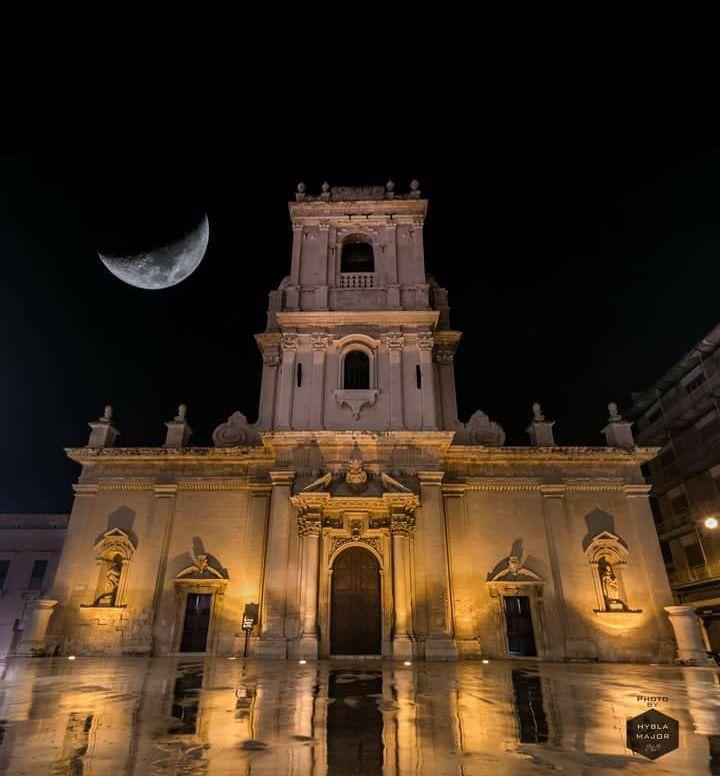 Le Tre Rose Di Mary Lägenhet Avola Exteriör bild